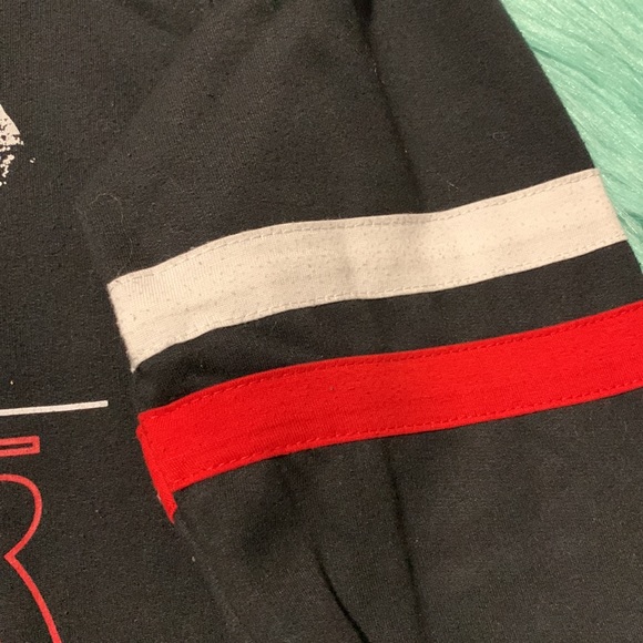 Stranger Things Sweater - Picture 4 of 6